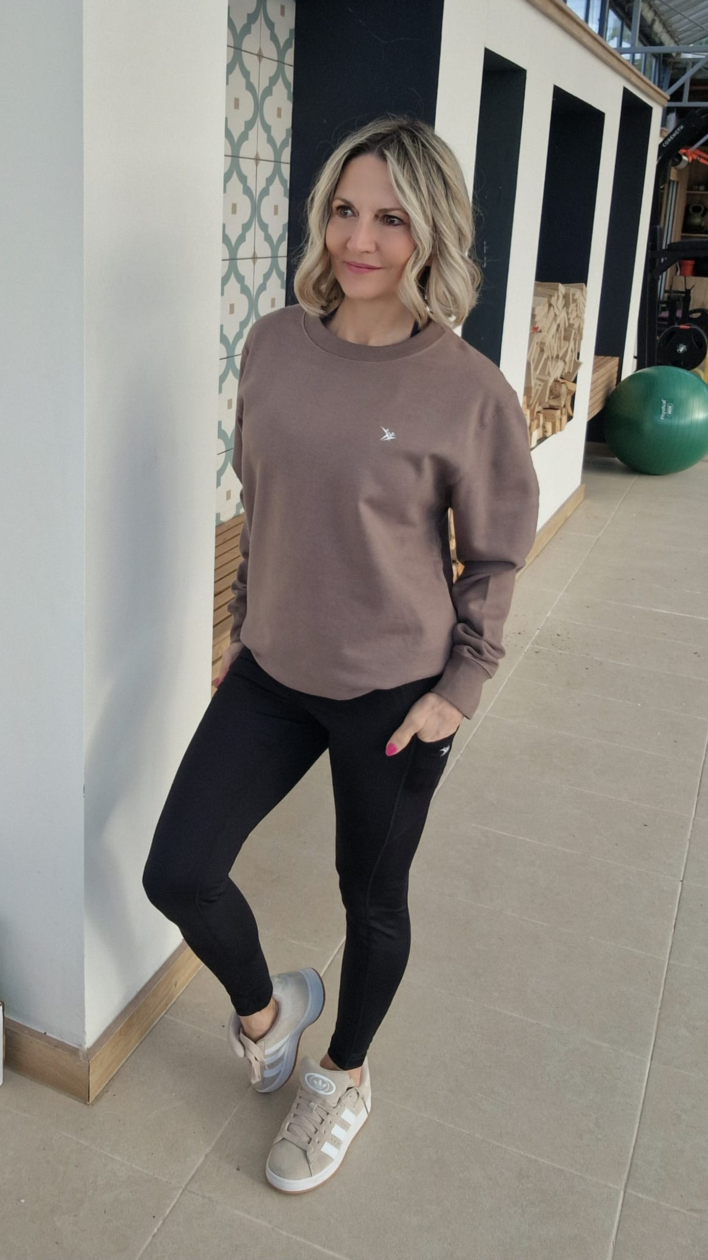 FitSteps Sweater (Mocha)