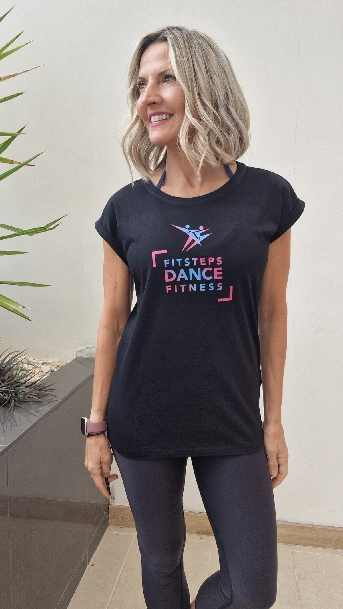 FitSteps ICONIC Capped Sleeve Tee Logo (Black)