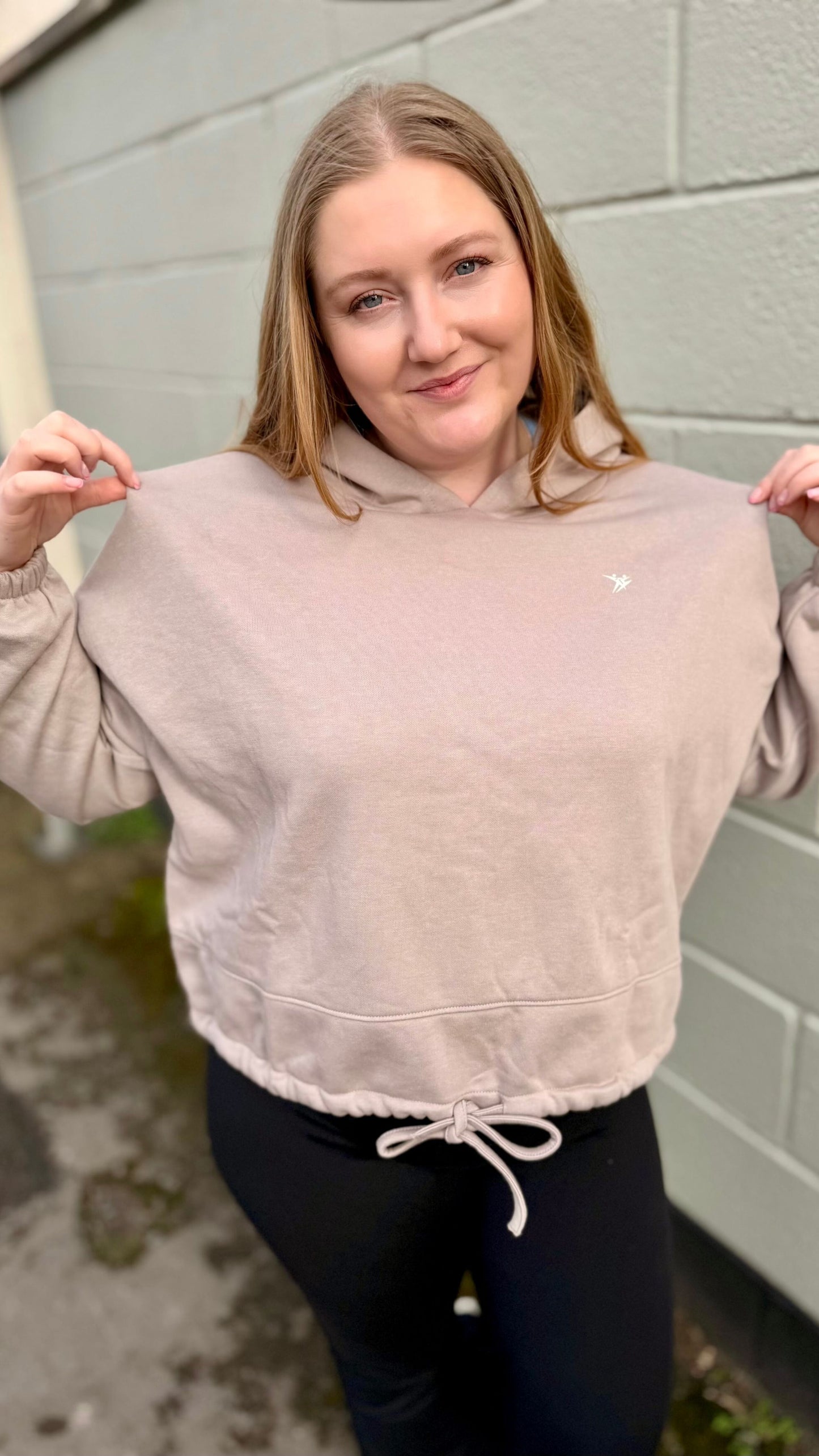FitSteps Oversized Cropped Hoodie